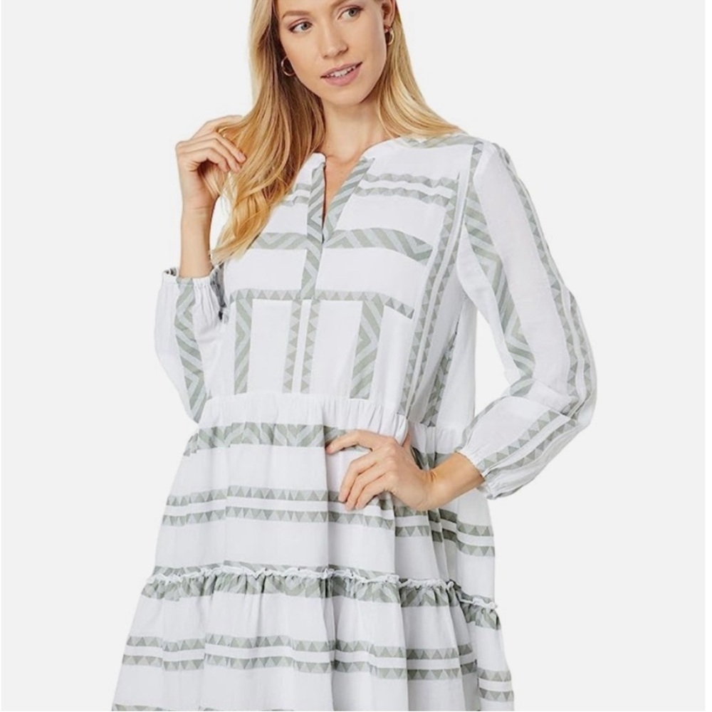 Vineyard Vines White and Green Long Sleeve Dress